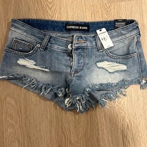 Low rise denim express shorts